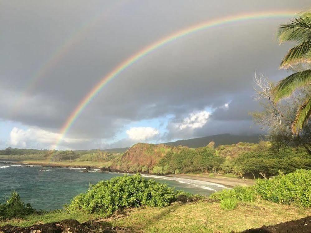 Hana Oceanfront Cottages Buitenkant foto